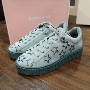 NWT Luxury Revel Sneakers Suede Sequin Stars | 9